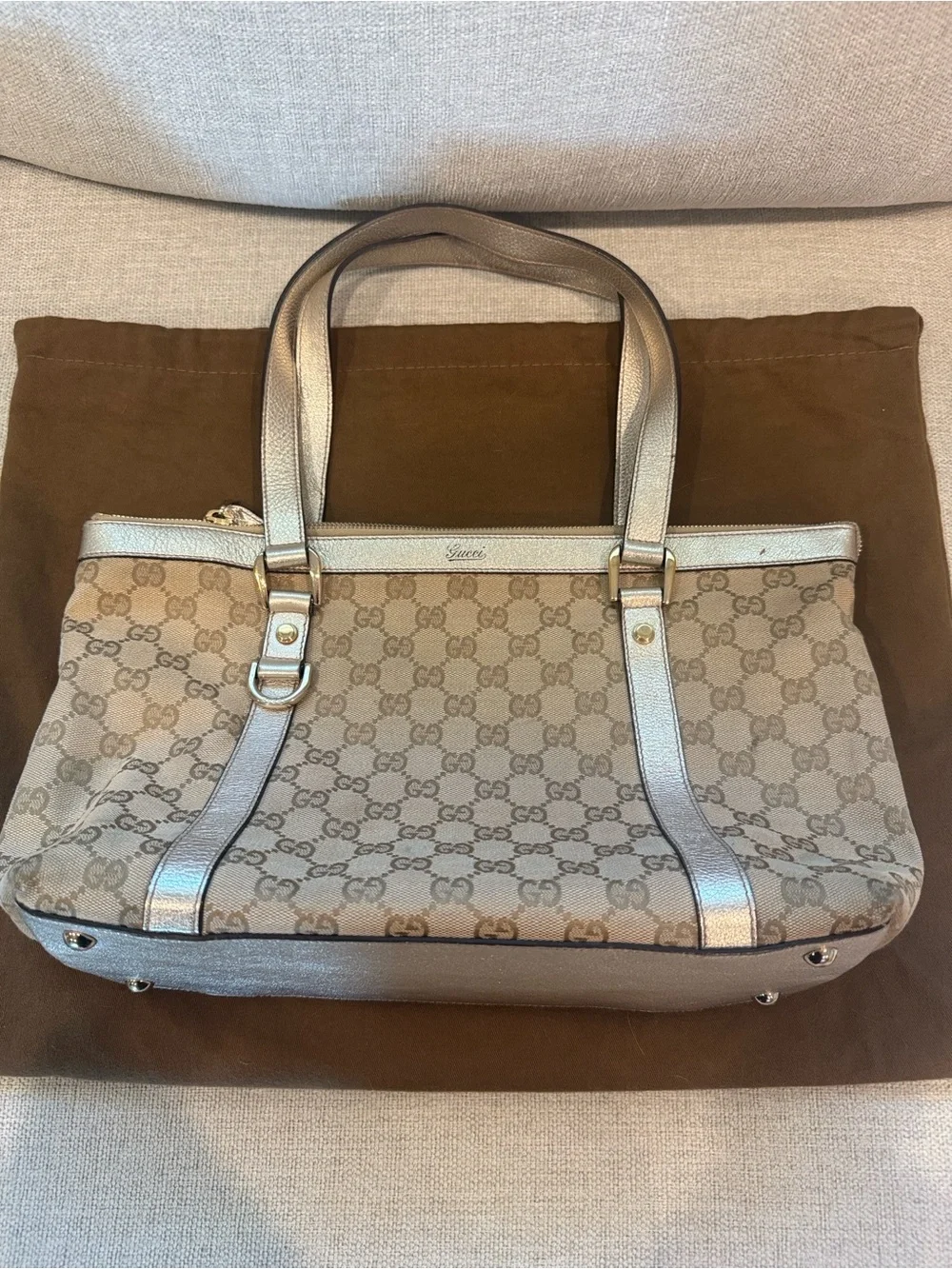 Gucci monogram abbey